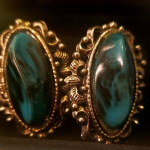 Vintage Marbled Turquoise Lucie Clip-on Earrings. FF177